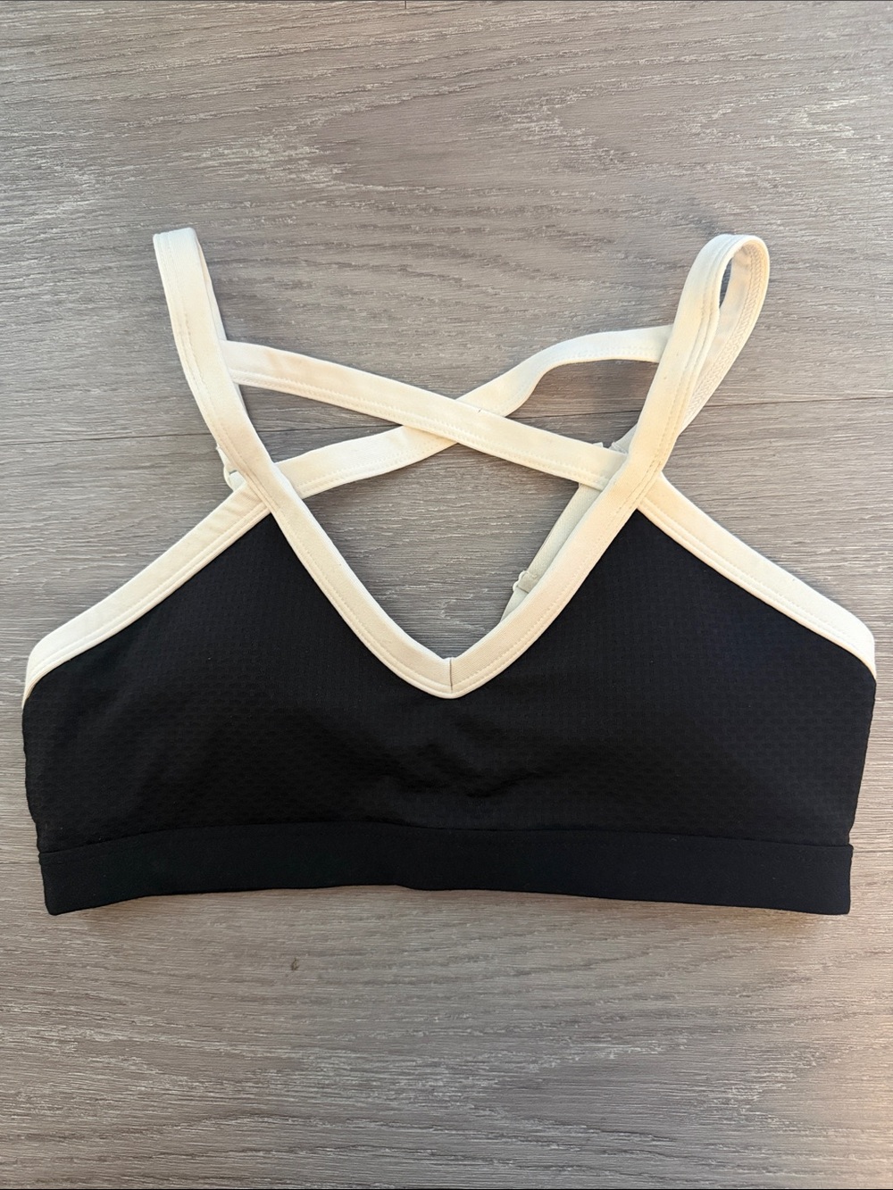 Lorna Jane Black Sports Bra with Cream Cross-Back Straps